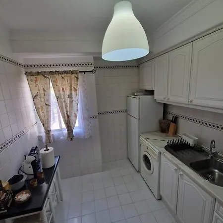 Apartment Charming Beachside Apartment- The Perfect Getaway! *