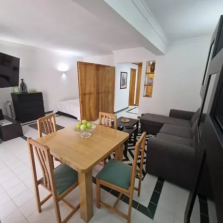 Charming Beachside Apartment- The Perfect Getaway! Apartmán *