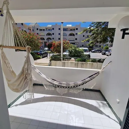 Charming Beachside Apartment- The Perfect Getaway! *