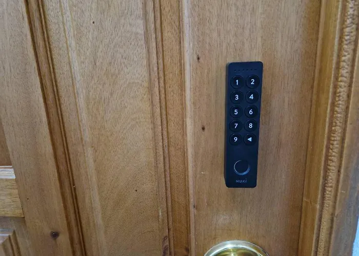 Charming Beachside Apartment- The Perfect Getaway! Appartamento Albufeira