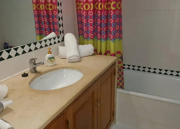 Charming Beachside Apartment- The Perfect Getaway!