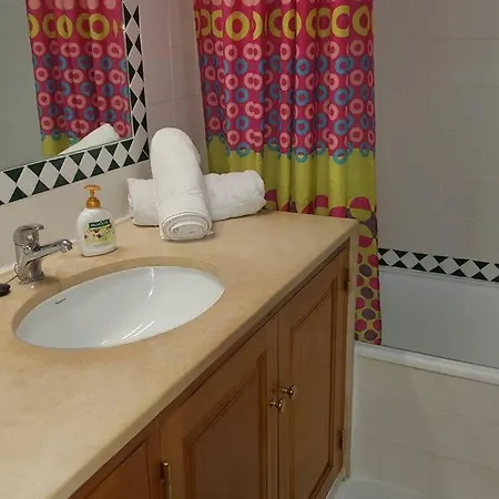 Charming Beachside Apartment- The Perfect Getaway!