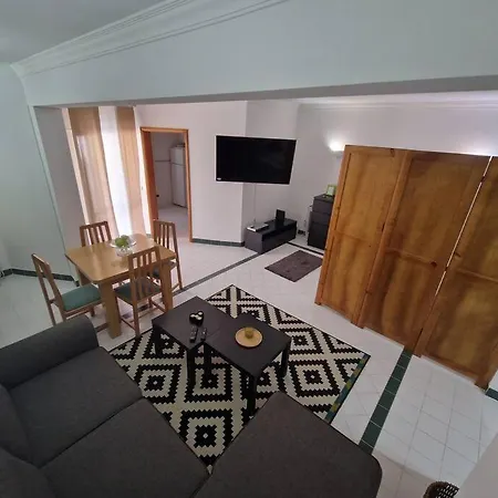 Charming Beachside Apartment- The Perfect Getaway! *