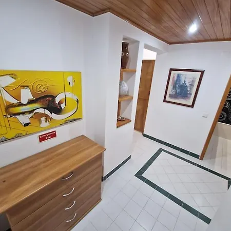 Charming Beachside Apartment- The Perfect Getaway! 公寓 *